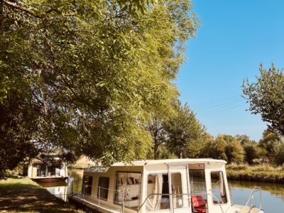 Jeanneau Eau Claire 9.30