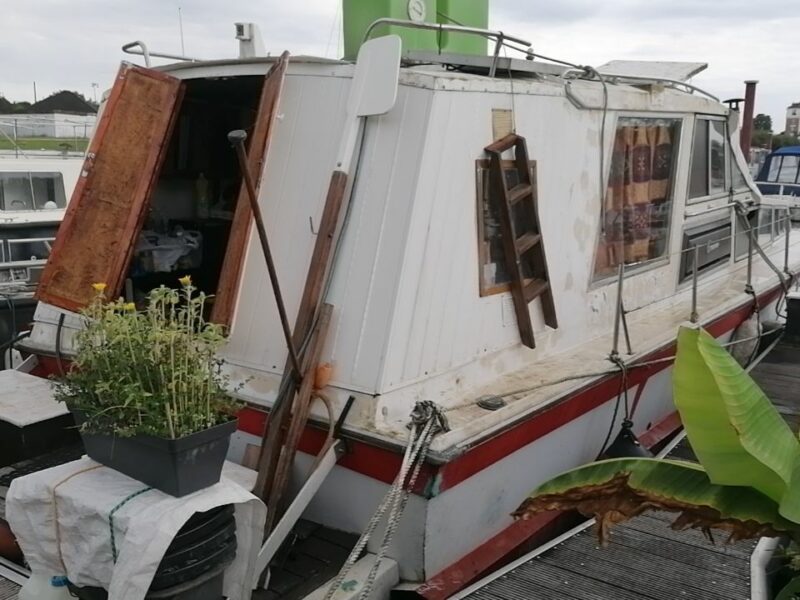 Vedette anglaise Freeman 33 Sedan – 10,9 m – 2 moteurs diesel – bateau robuste