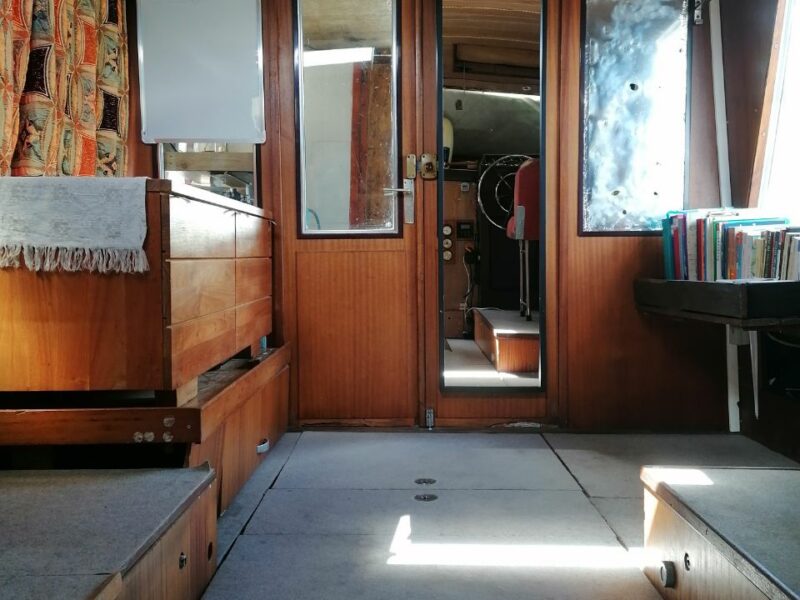 Vedette anglaise Freeman 33 Sedan – 10,9 m – 2 moteurs diesel – bateau robuste