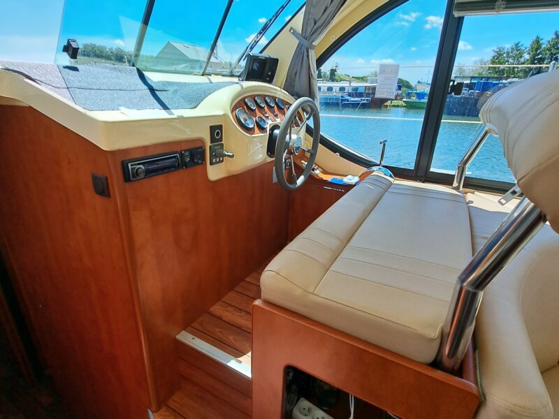 Nicols Sixto 2012 / Moteur 1200 h / Bateau propriétaire