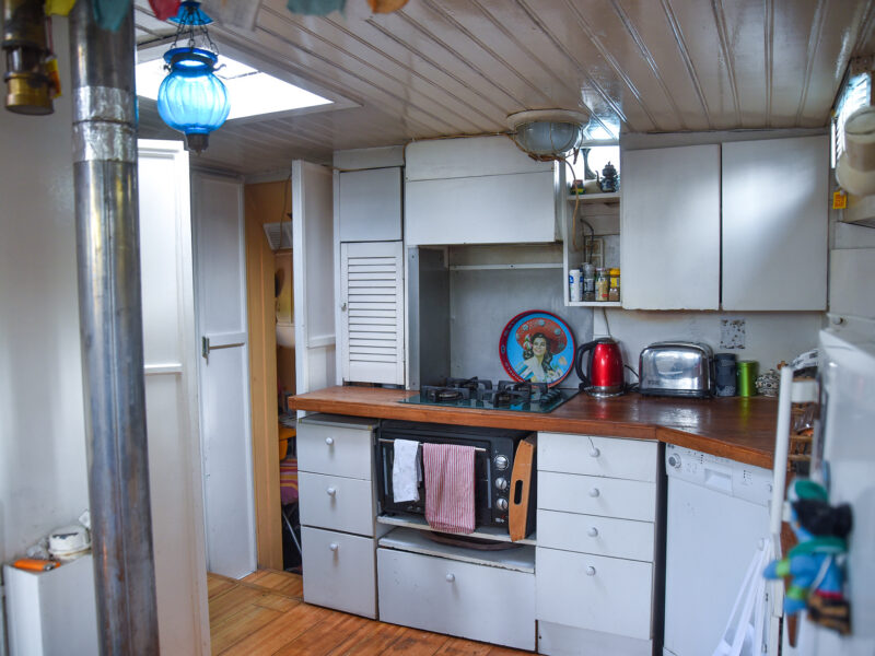 Waalshokker hollandais habitable 1930 • 14,84 × 4,60 m • Port de Joinville-le-Pont • Place conservée