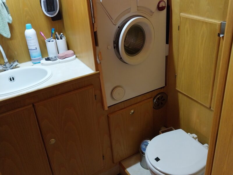 A saisir cause deces vedette fluviale ou maritime, habitable a l'annee