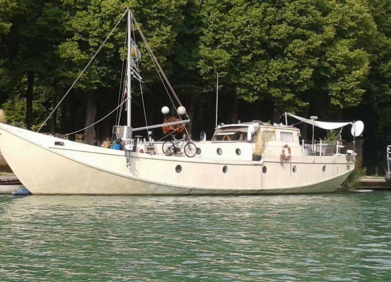 Bateau habitable à l'année