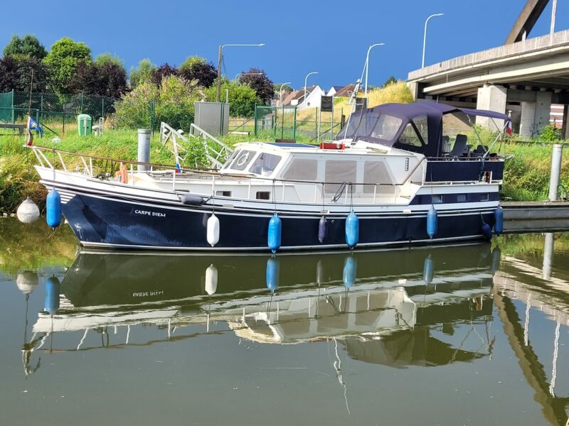 Super Bateau fluvial a vendre.DE RUYTER